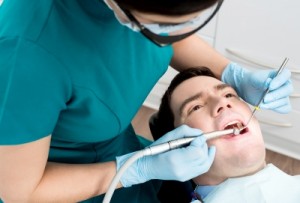 La visita al dentista puede revelar otras patologías.